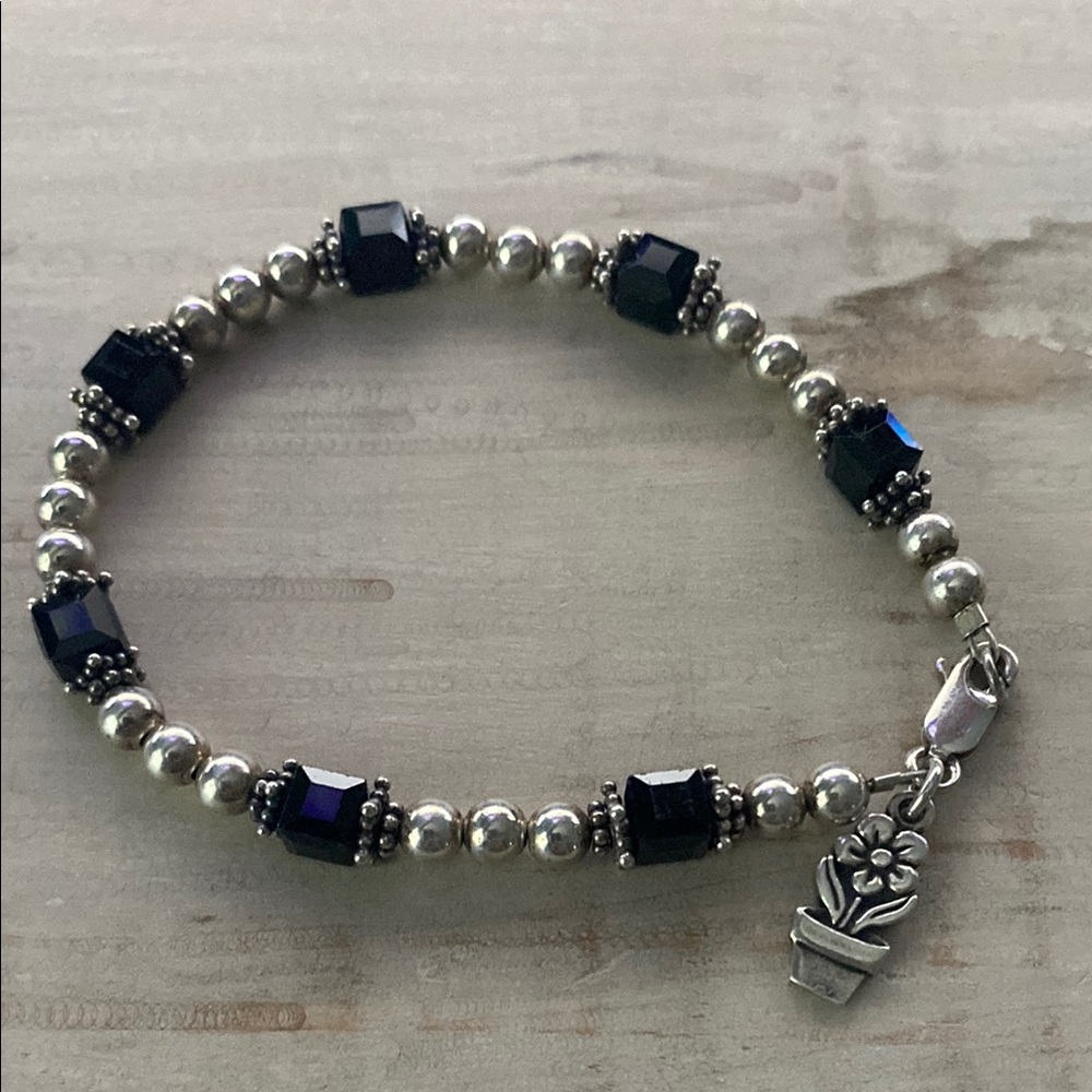 Sterling Silver Flower charm Black Stone Beaded Bracelet